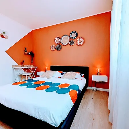 Apartment Chic And Spacious With Balcony *